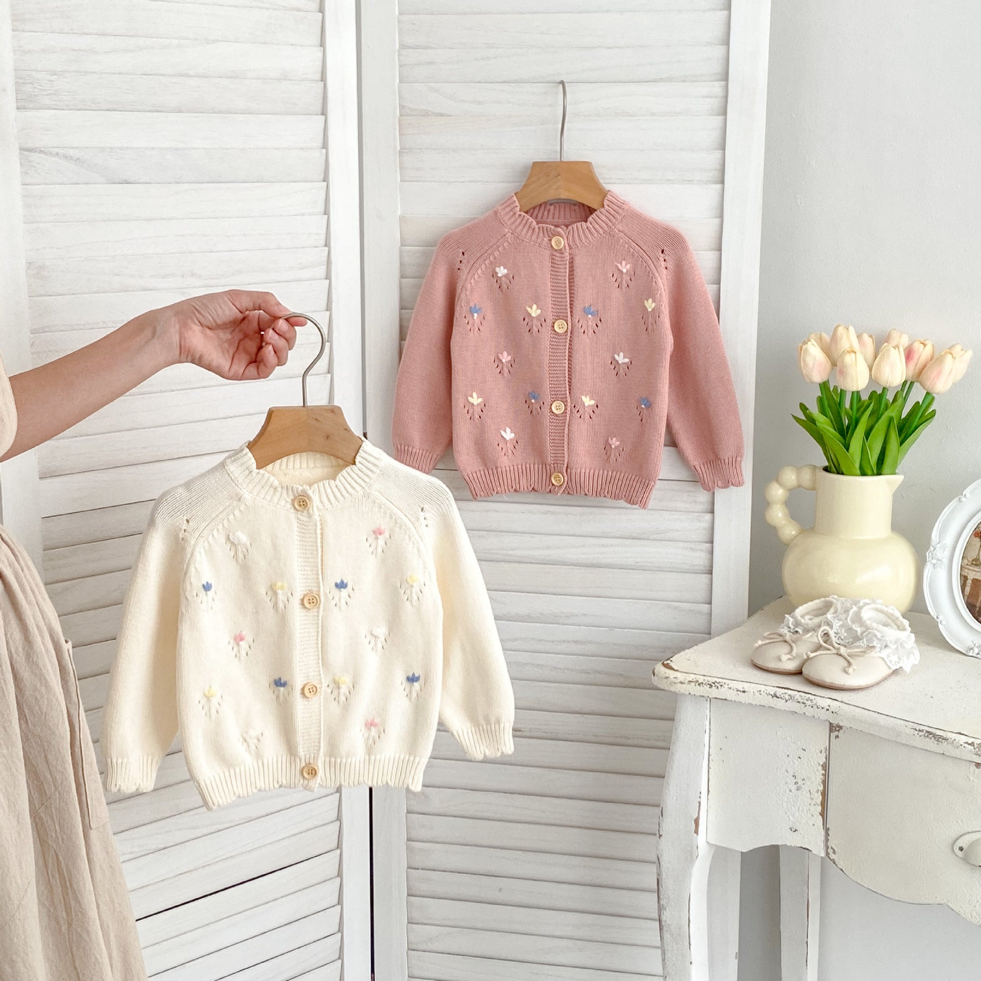 Arrival Baby Girls Comfortable Floral Embroidery Pattern Knitted Long Sleeves Cardigan-0