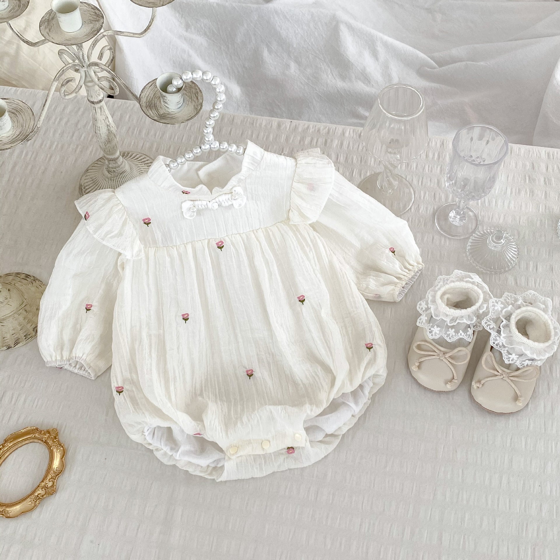 Autumn Arrival Baby Girls Long Sleeves Tiny Flowers Embroidered Stand Collar Onesies-0
