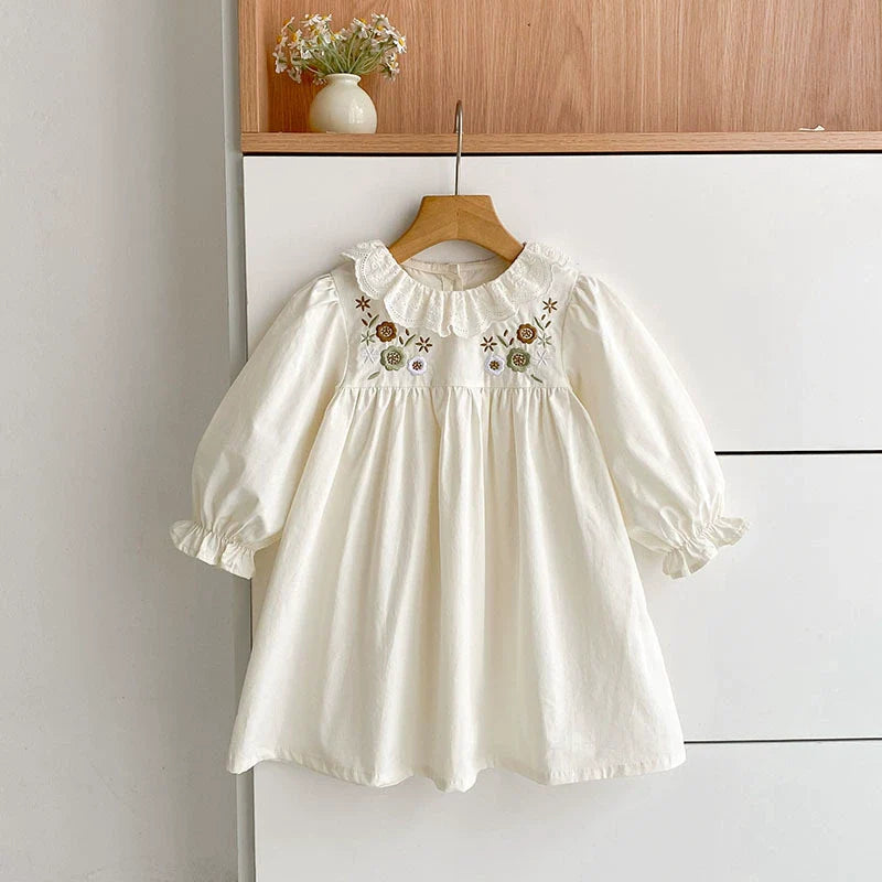 Arrival Autumn Girls Flowers Embroidery Pattern Long Sleeves Dress with Collar-4
