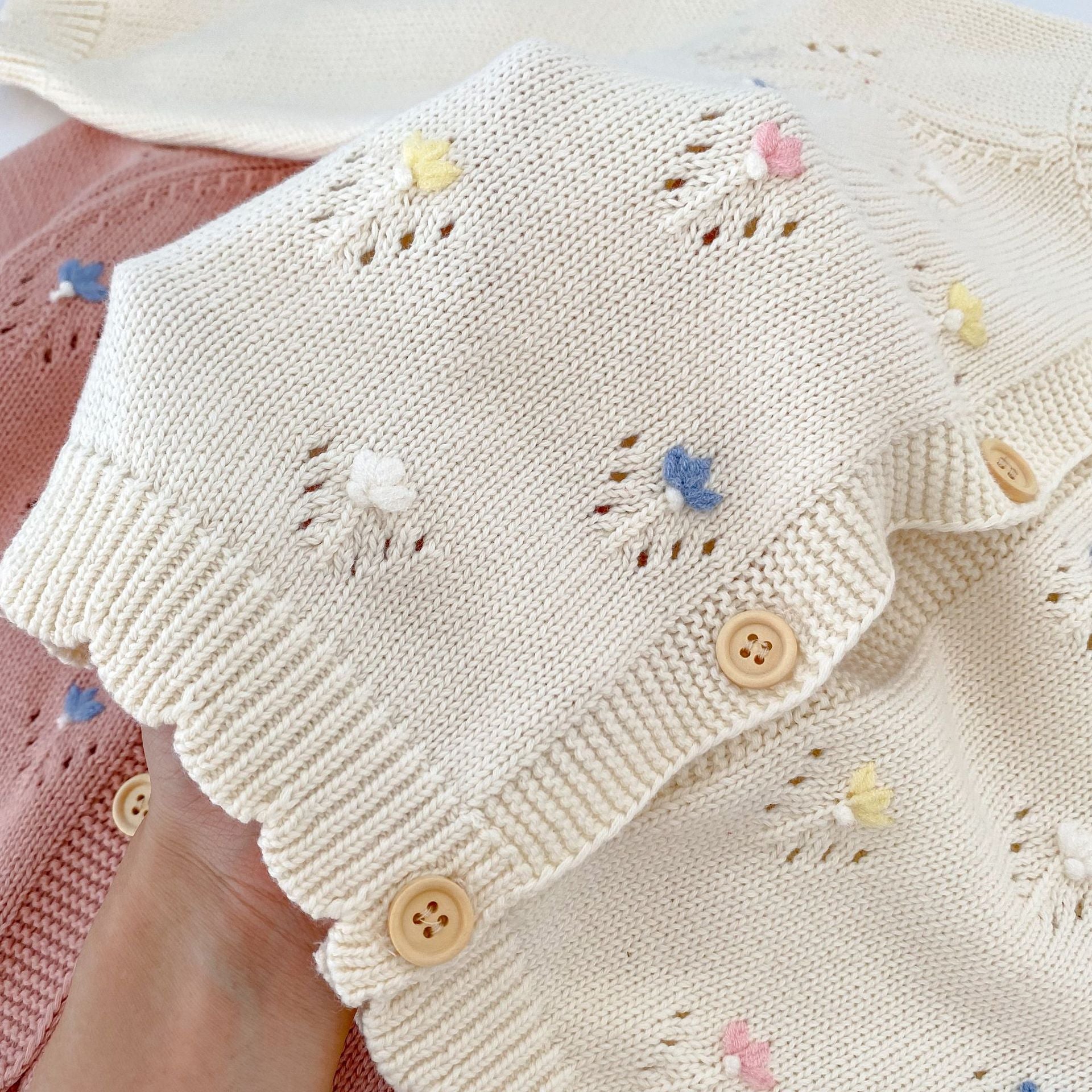 Arrival Baby Girls Comfortable Floral Embroidery Pattern Knitted Long Sleeves Cardigan-3