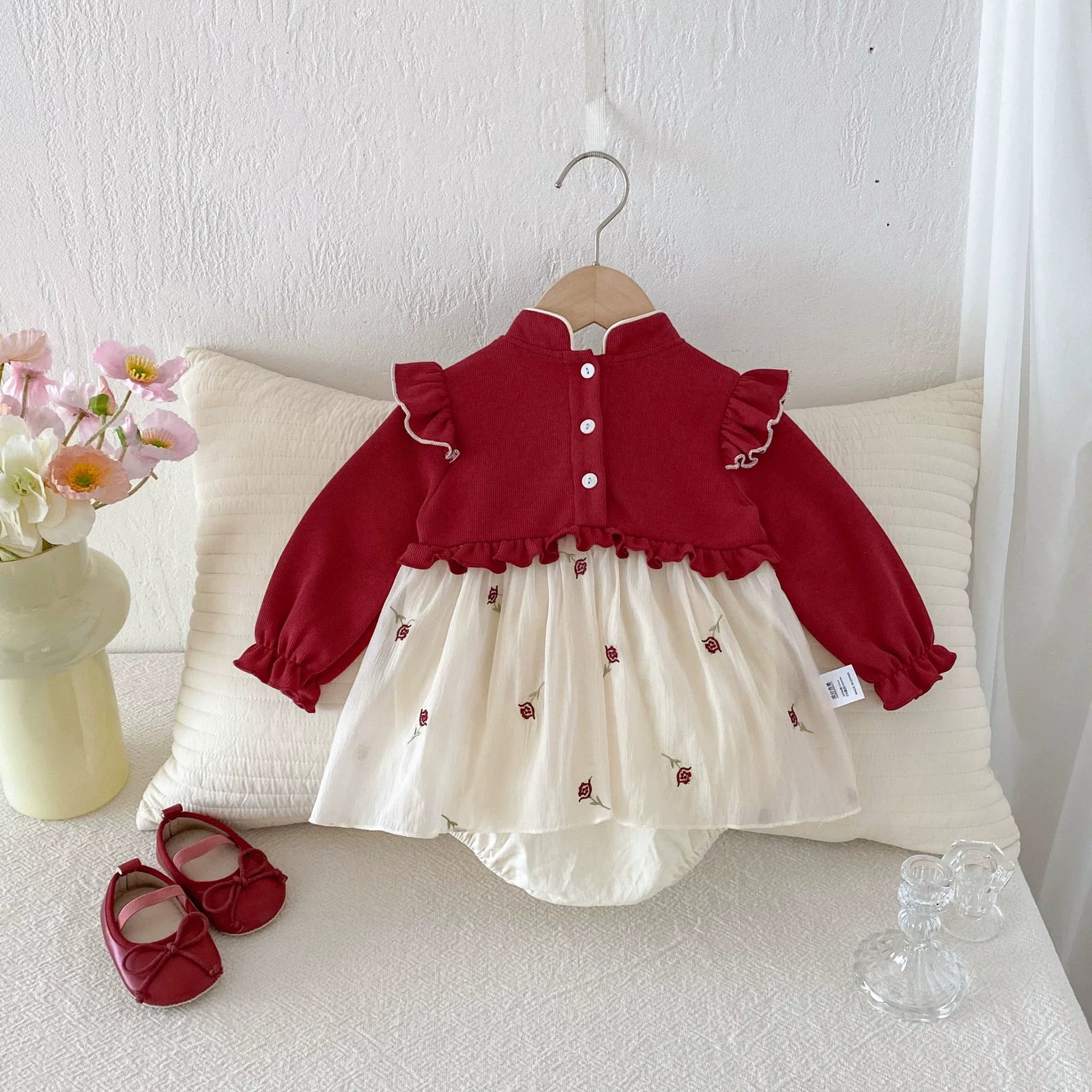 Autumn Arrival Baby Girls Long Sleeves Flowers Embroidered Pattern Color Patchwork Onesies-2