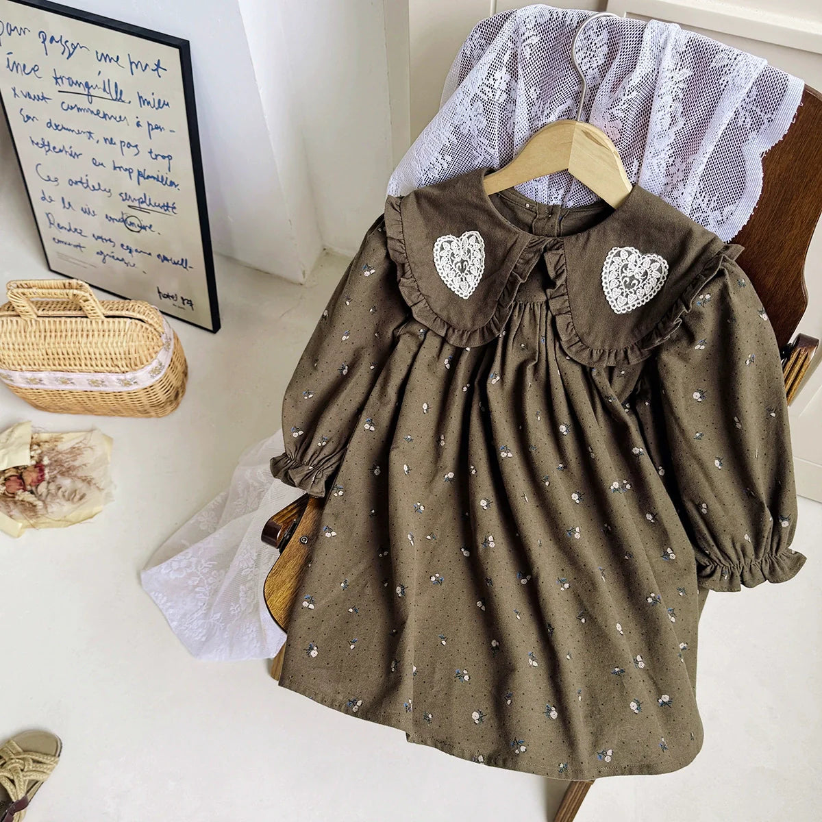 Arrival Autumn Girls Hearts Embroidery and Floral Printed Pattern Long Sleeves Dress-3