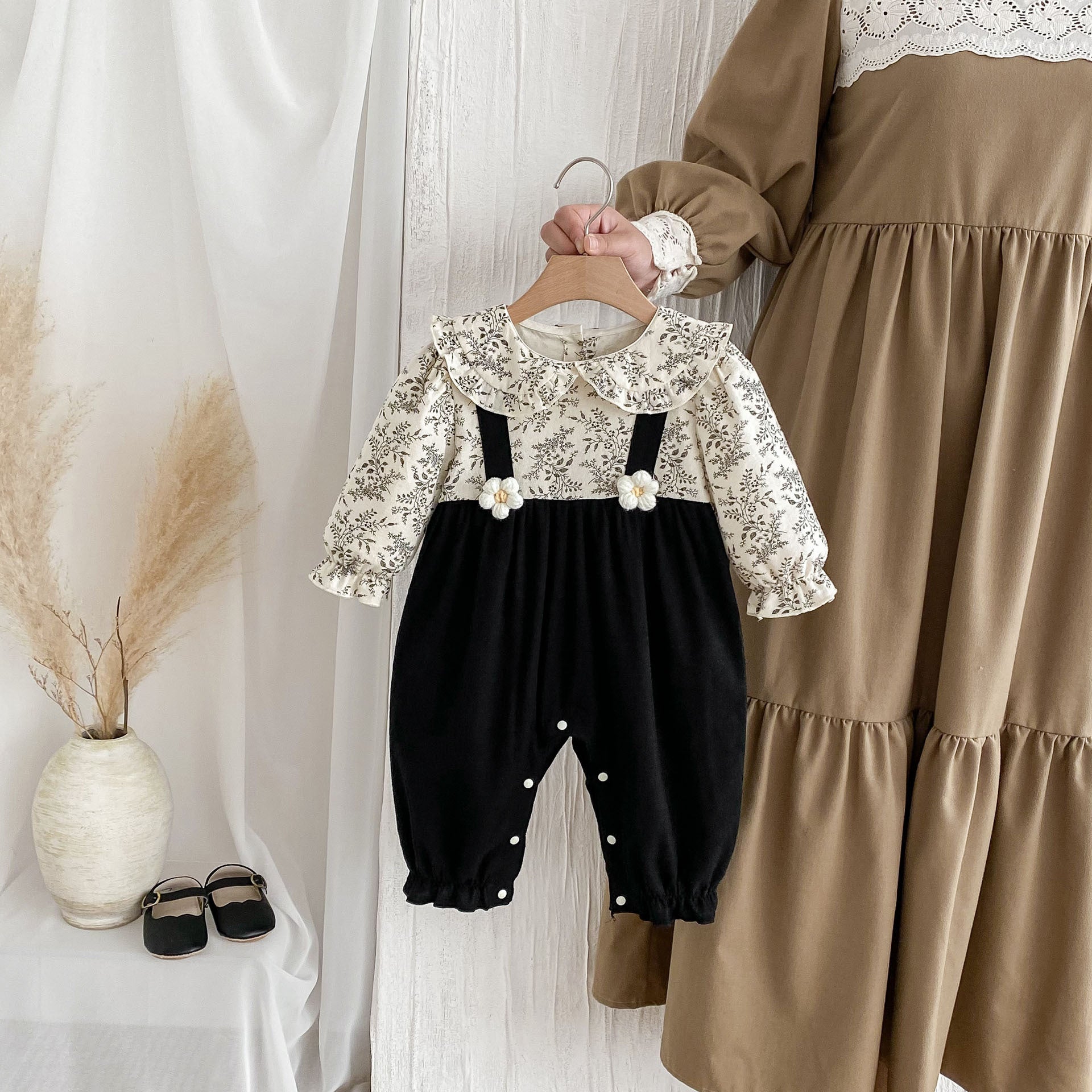 Autumn Arrival Baby Kids Girls Flowers Pattern Long Sleeves Top and Black Overalls Strap Onesies Patchwork Casual Outfits Clothing-4