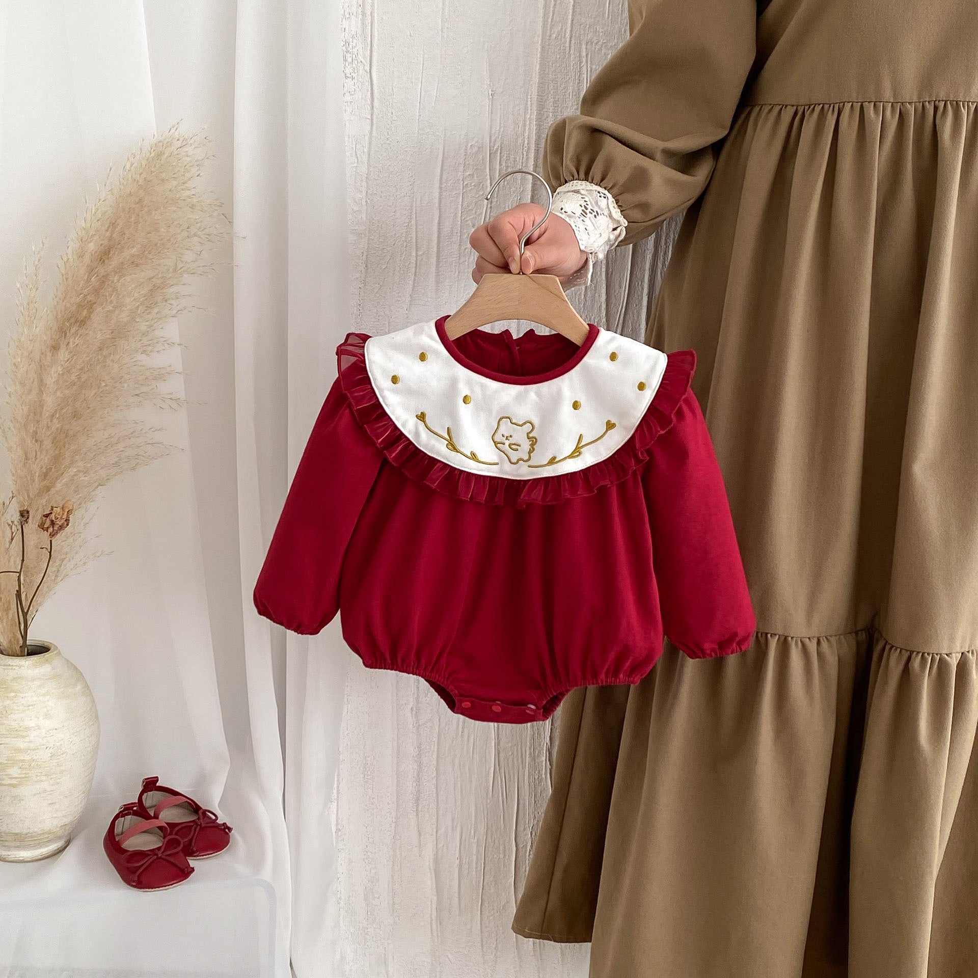 Autumn Arrival Baby Girls Long Sleeves Rabbit Embroidery Collar Red Onesies-4