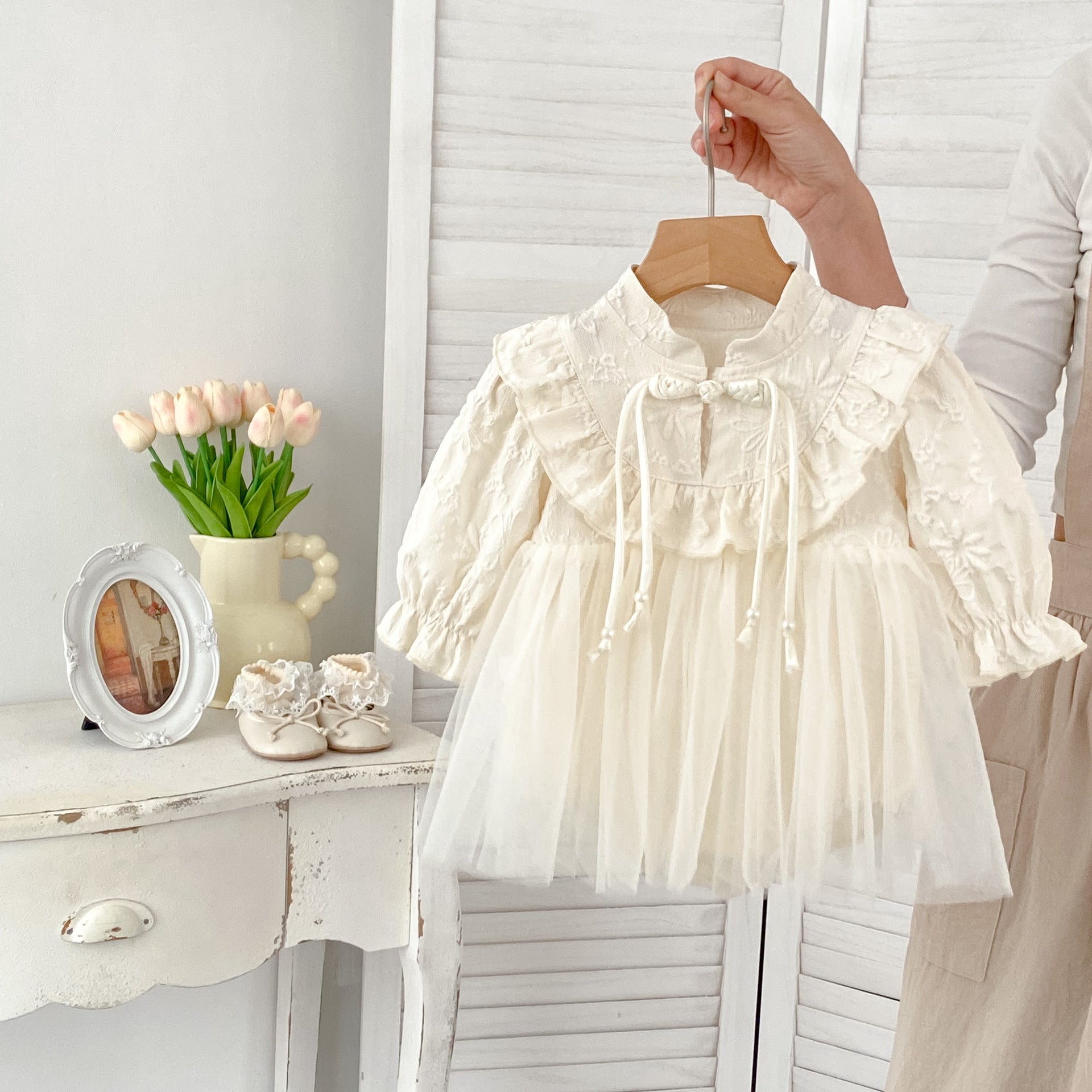 Autumn Arrival Baby Girls Long Sleeves Stand Collar Floral Embroidery Tulle Onesies Dress-4